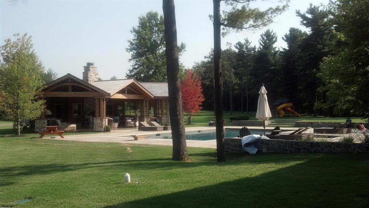Jerge Pool House