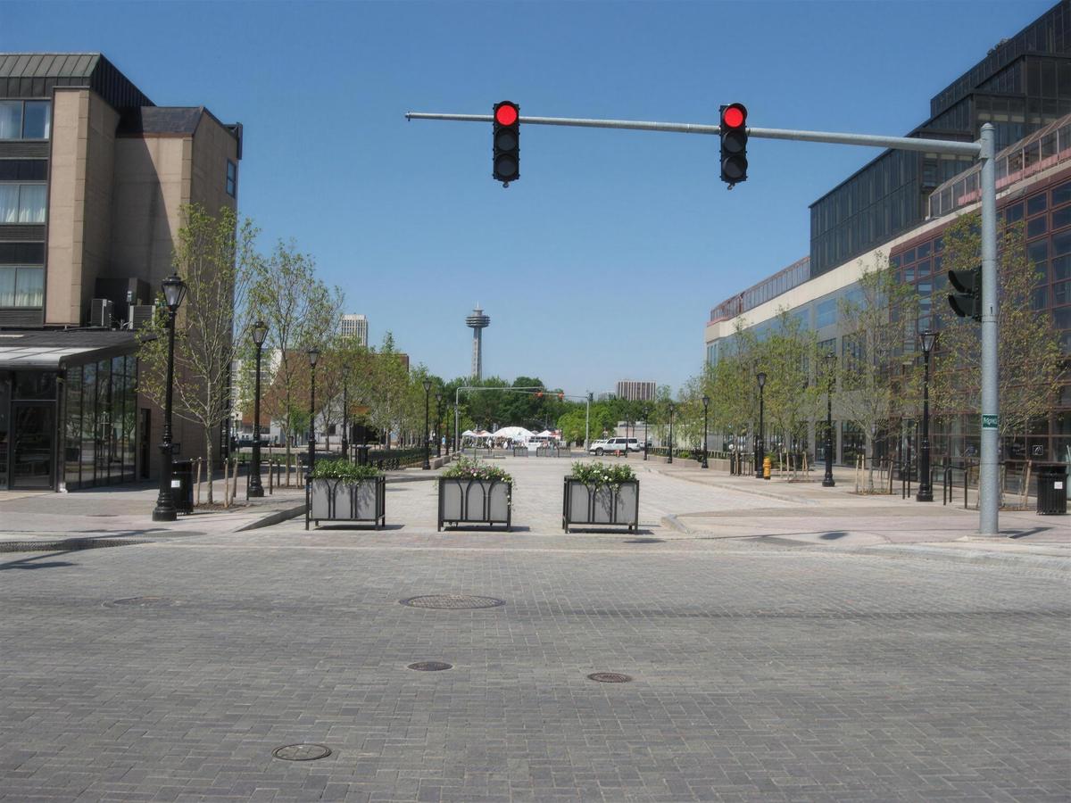 Wintergarden and West Pedestrian Mall