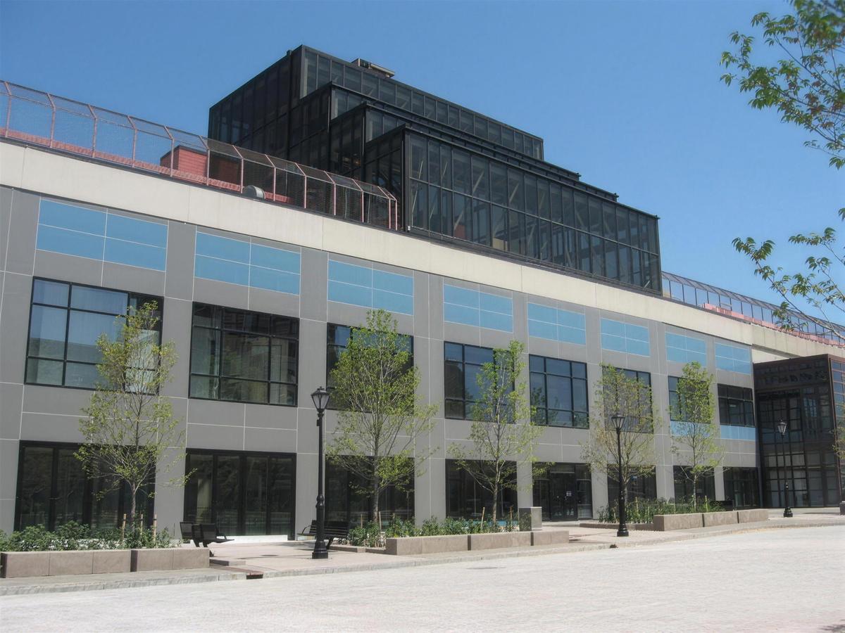 Wintergarden and West Pedestrian Mall